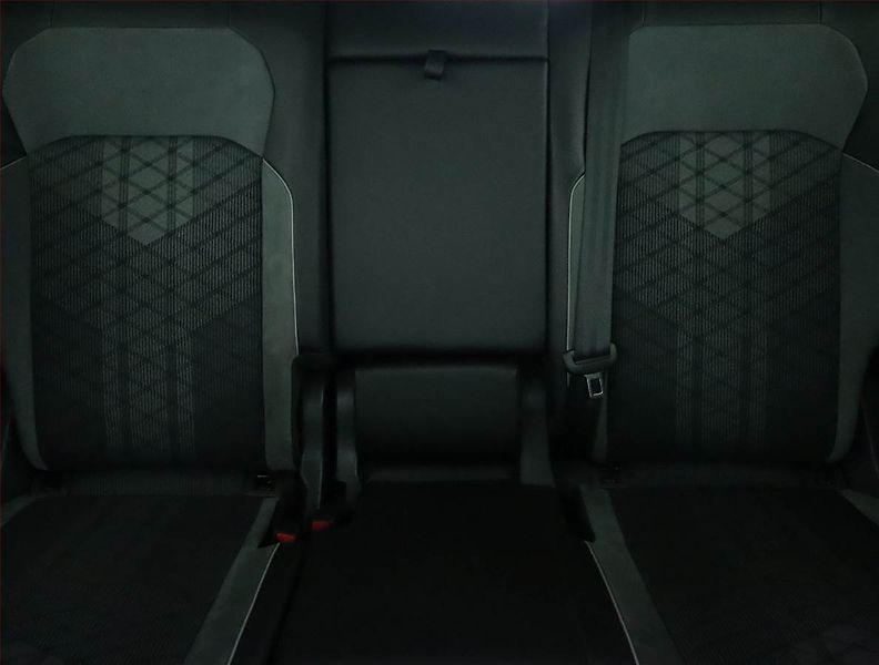 Volkswagen Tiguan Allspace (2022) R-Line 2.0 TDI - fotka 10 z 15