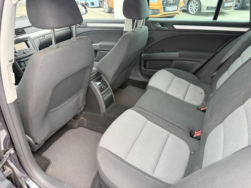 Škoda Superb 2.0 TDi 103kw  - fotka 26 z 29