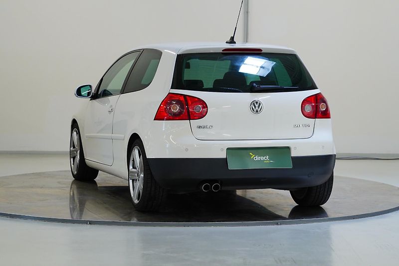 Volkswagen Golf - fotka 10 z 27