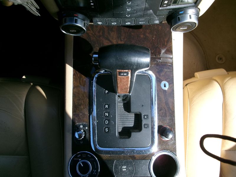 Volkswagen Touareg (2004) 2,5TDI DSG AC TEMP ALU  - fotka 18 z 24