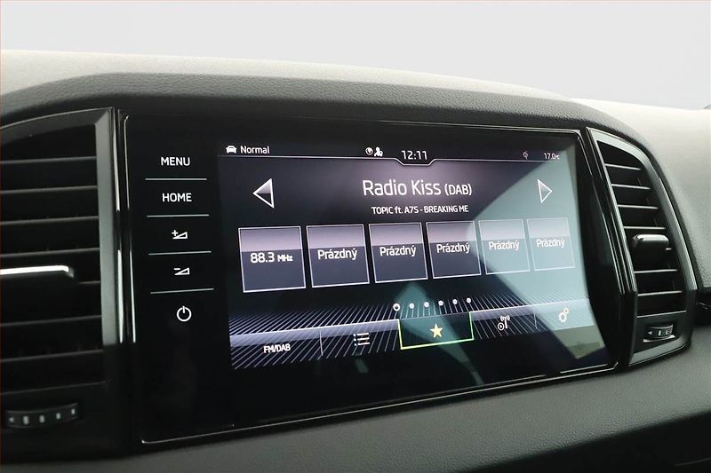 Škoda Karoq (2023) Sportline 1.5 TSI - fotka 9 z 19