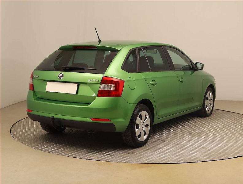 Škoda Rapid (2014) Spaceback 1.6 TDI - fotka 5 z 17