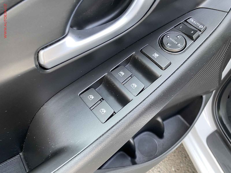 Hyundai i30 (2021) 1.6 CRDi, ČR, LED,, temp - fotka 13 z 17