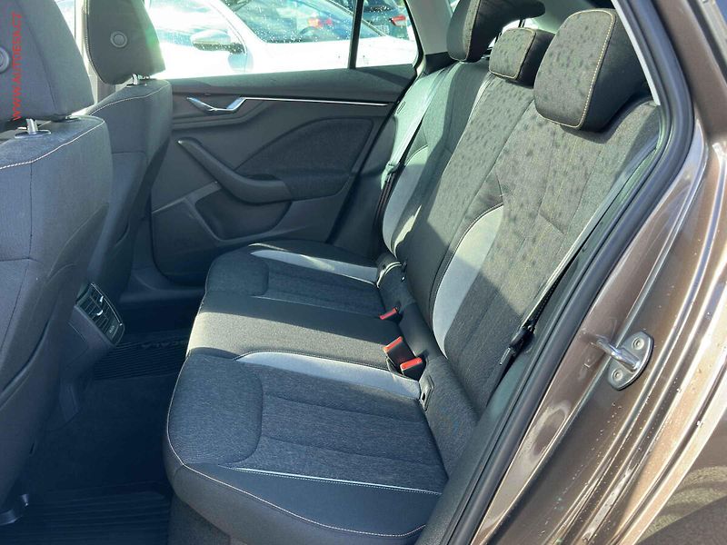 Škoda Scala (2020) 1.5TSi, 2.maj,ČR, LED, panor - fotka 10 z 26