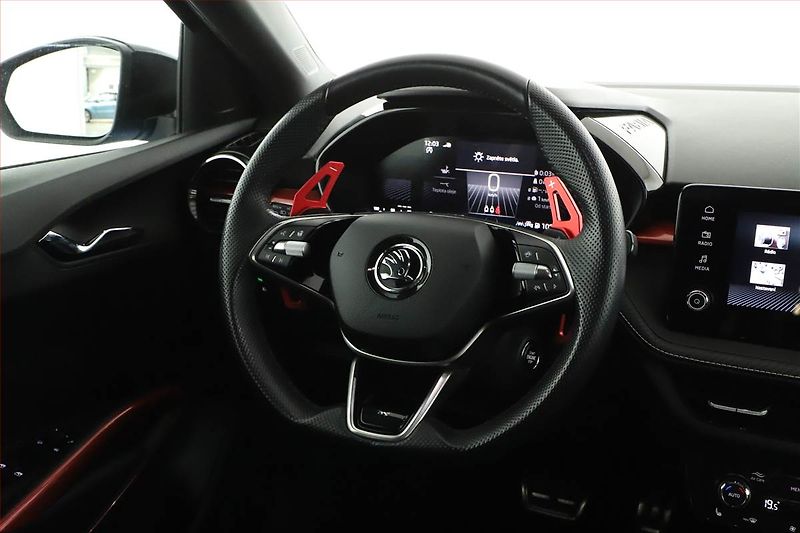Škoda Fabia (2024) Monte Carlo 1.0 TSI - fotka 8 z 17
