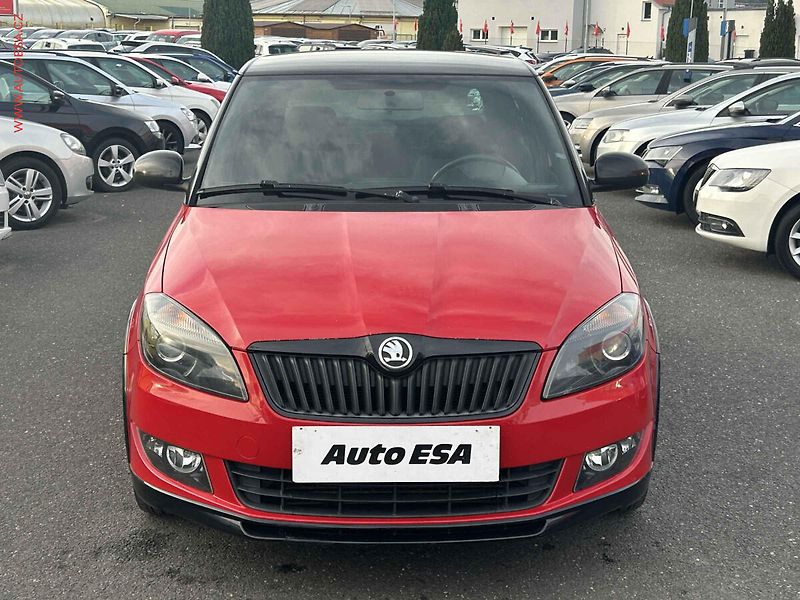 Škoda Fabia (2014) 1.6 TDi, navi, AC - fotka 2 z 15