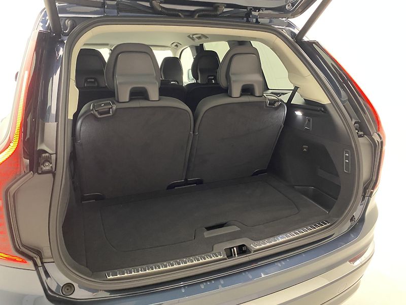 Volvo XC90 (2026) B5 AWD AUT BRIGHT PLUS 7míst - fotka 23 z 70