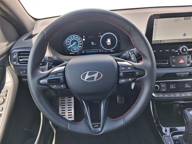 Hyundai i30 1.5 T-GDI MHEV DCT N-Line - fotka 14 z 23