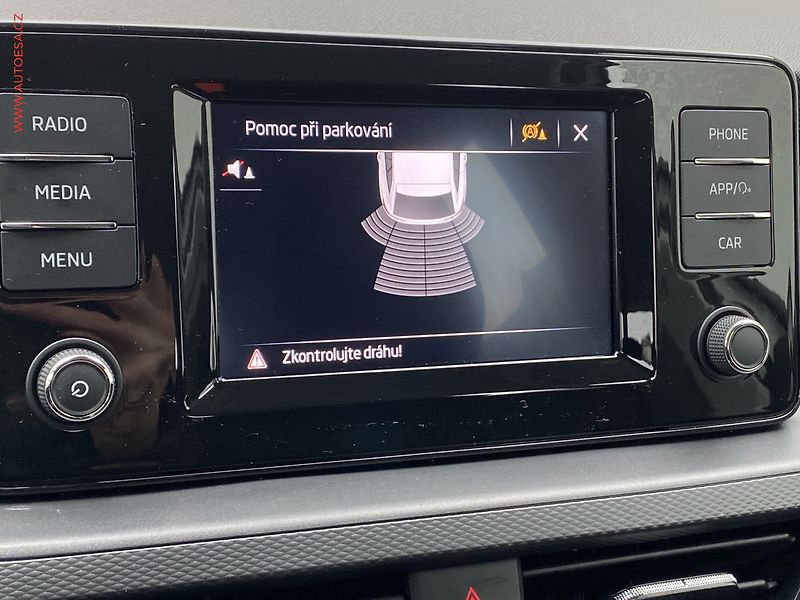 Škoda Scala (2020) 1.6 TDi, Ambition, DSG - fotka 16 z 16