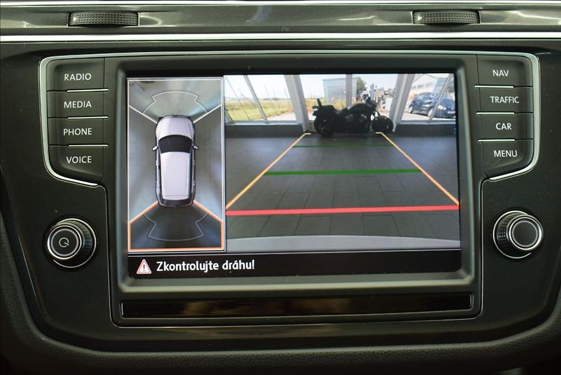 Volkswagen Tiguan 2,0 TDI, DSG,Head Up,Virtual, - fotka 34 z 55