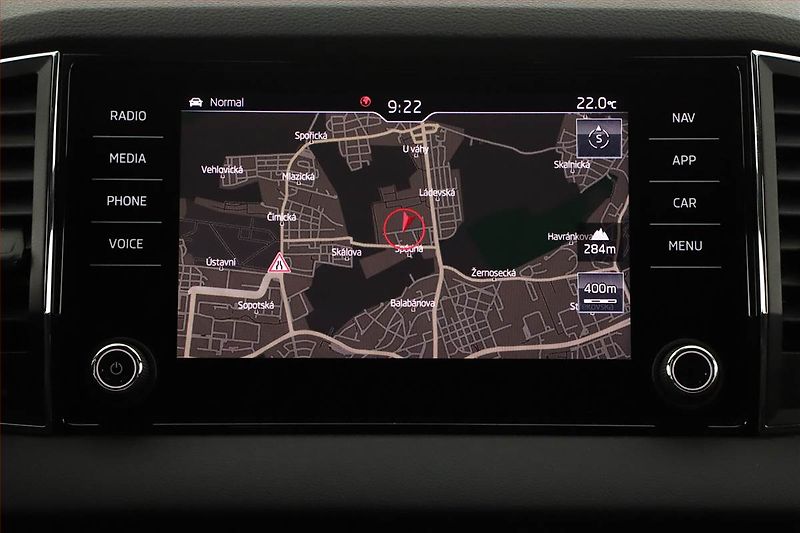 Škoda Karoq (2020) Sportline 1.5 TSI, ČR, AUTOMAT - fotka 15 z 23