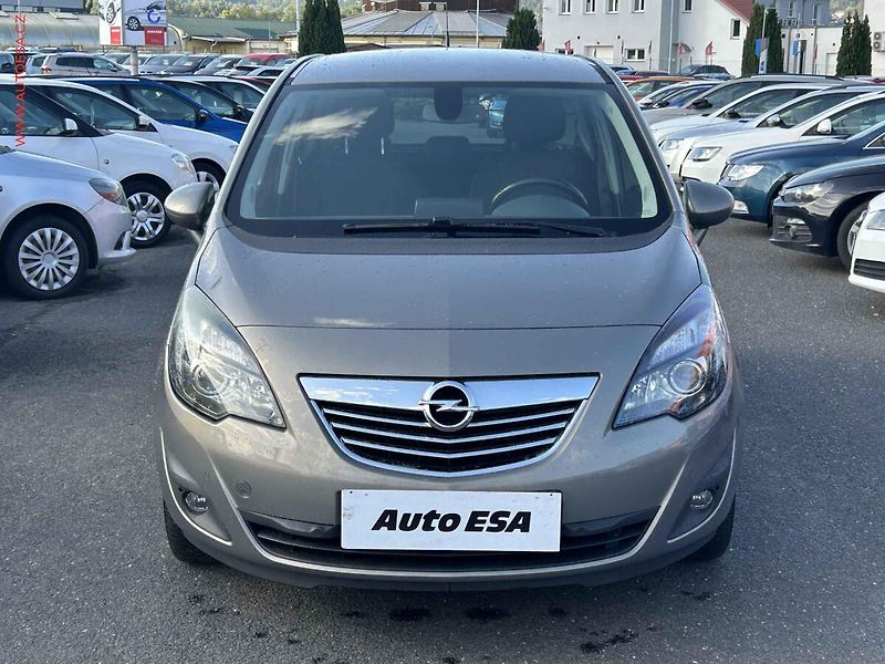 Opel Meriva (2011) 1.7CDTI, 2.maj, AT - fotka 2 z 17