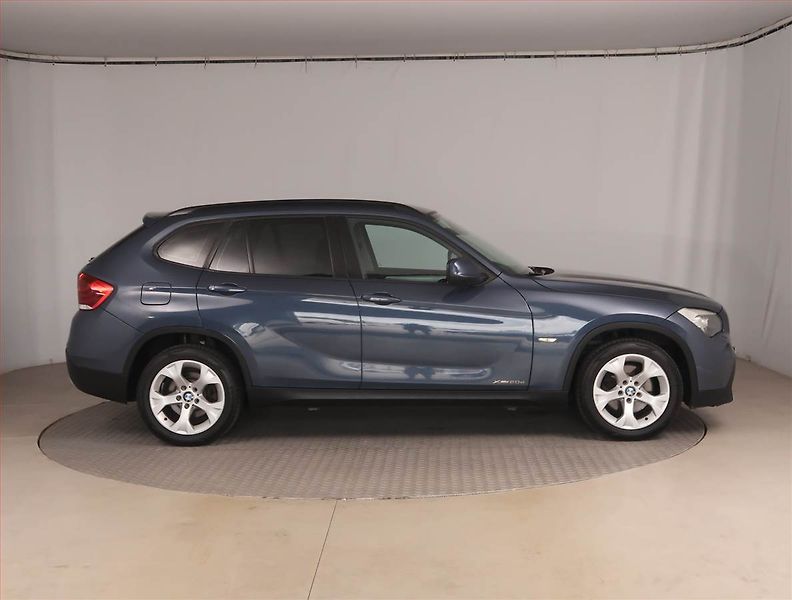 BMW X1 (2011) xDrive20d, 4X4, Automat - fotka 6 z 16