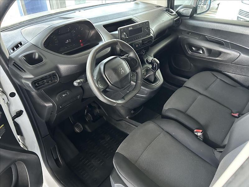 Peugeot Partner 1,6   HDI,2.MAJ,DPH,TAŽNÉ,L2,L - fotka 8 z 23