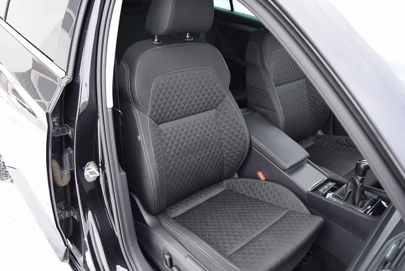 Škoda Superb (2017) 1.4TSI 92kwSTYLE XEN NAVI APP  - fotka 39 z 49