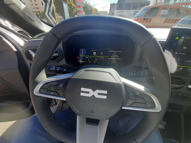 Dacia Bigster (2026) Journey mild hybrid-G 140 - fotka 11 z 18