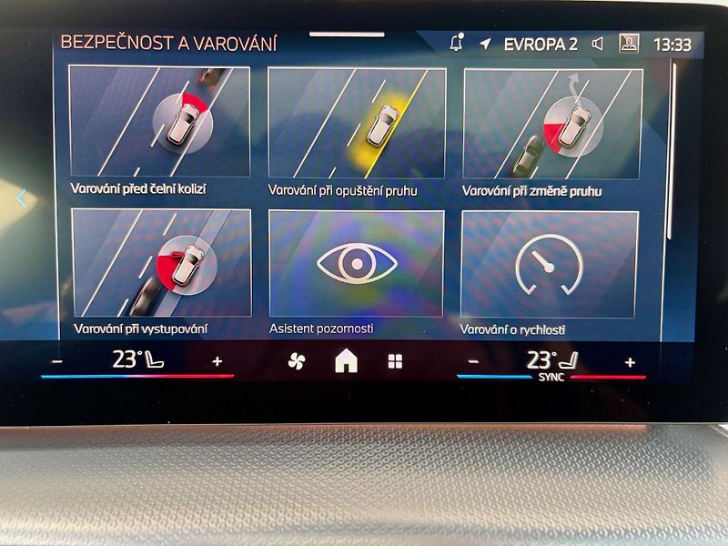 BMW X2 (2025) xDrive20dM ACC HUD Ad.LED PANO - fotka 34 z 48