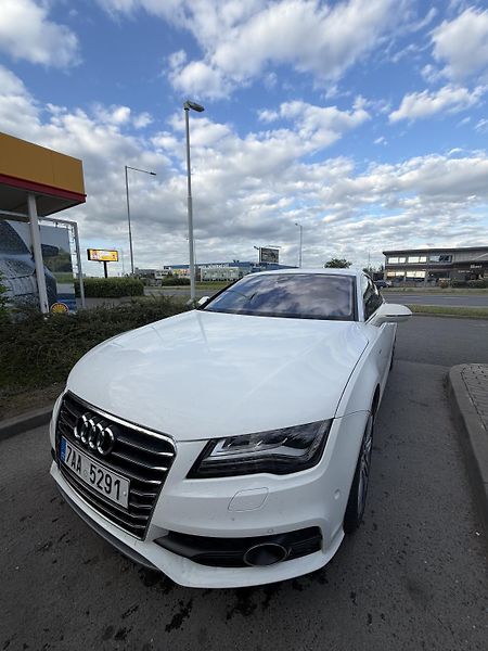 Audi A7 (2012) Max výbava, S-line,Nová STK - fotka 12 z 26