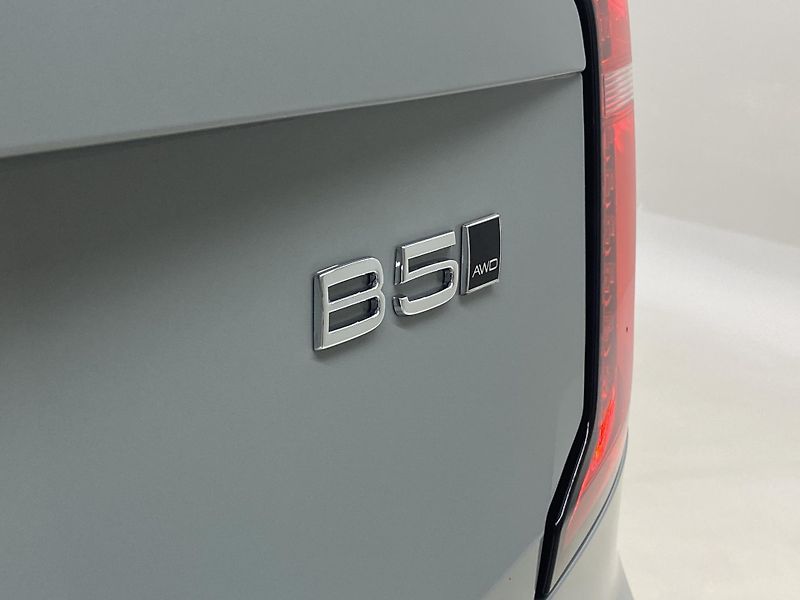 Volvo XC90 (2026) B5 AWD AUT BRIGHT PLUS 7míst - fotka 23 z 55