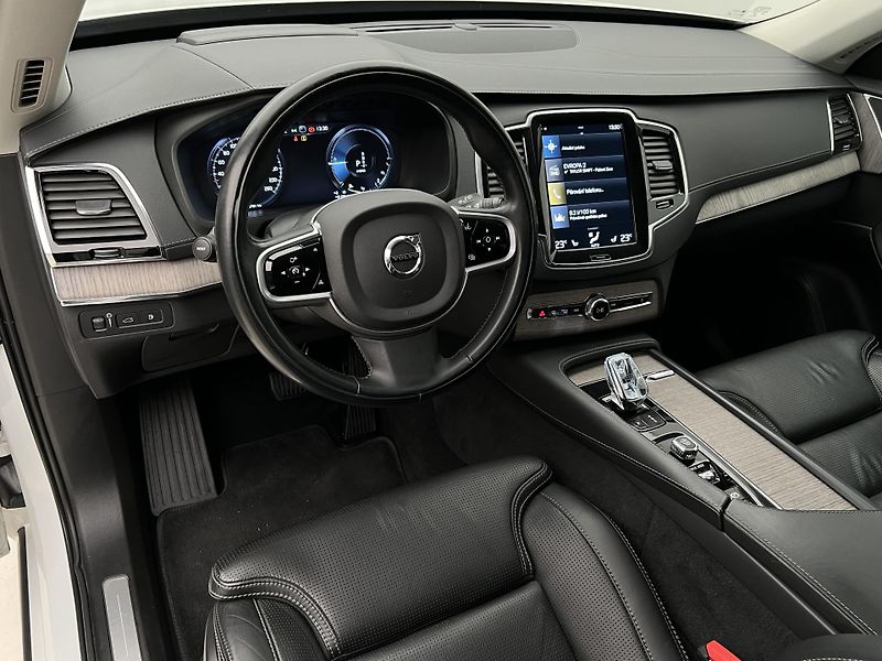 Volvo XC90 T8 AWD INSCRIPTION RECHARGE CZ - fotka 4 z 47