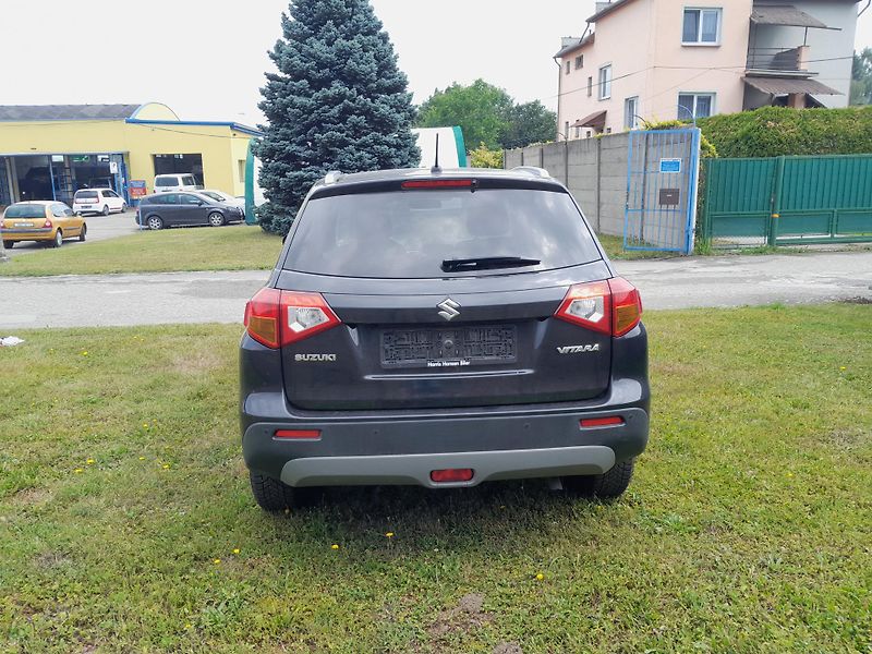 Suzuki Vitara 1,6 VVT Serviska 2x klíč - fotka 4 z 23