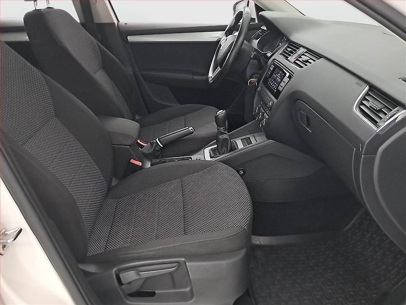 Citroën Berlingo (2020) Maxi Live 1.2 PureTech, 7Míst - fotka 9 z 18