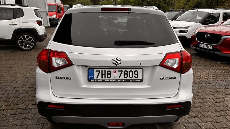 Suzuki Vitara 1.6i Automat - fotka 6 z 17