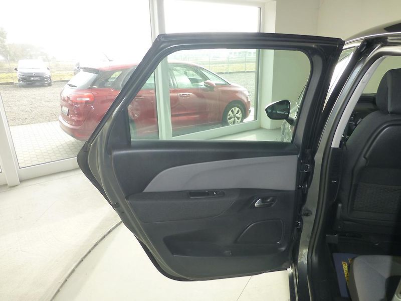Citroën C4 Picasso (2016) 1.6HDI-88KW*PARK.S**NAVIG**ALU - fotka 13 z 27