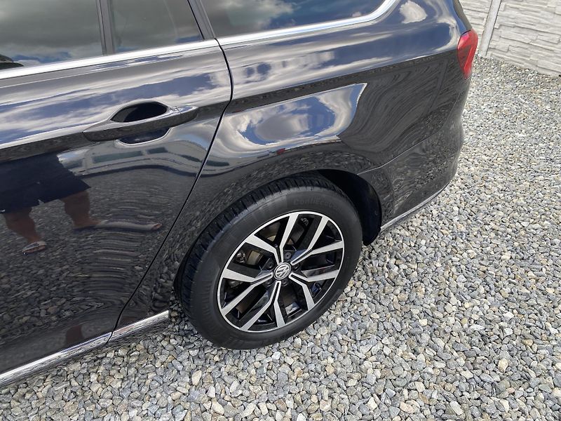 Volkswagen Passat 2.0TDi 150PS DSG 113000TKM!!!! - fotka 31 z 152