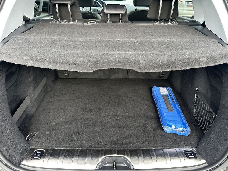 Peugeot 2008 (2016) 1.2T 81kw Allure - fotka 11 z 23