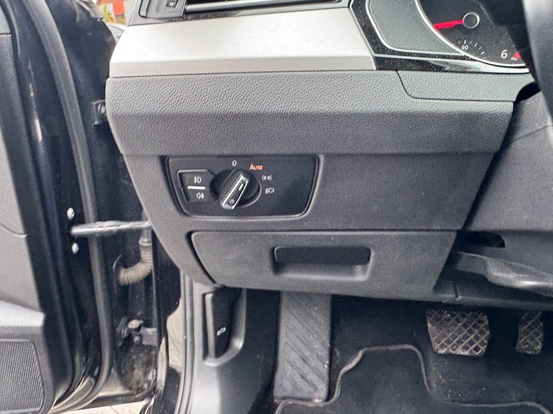 Volkswagen Passat (2019) 2,0 TDI 110 KW DSG Comfortline - fotka 28 z 30