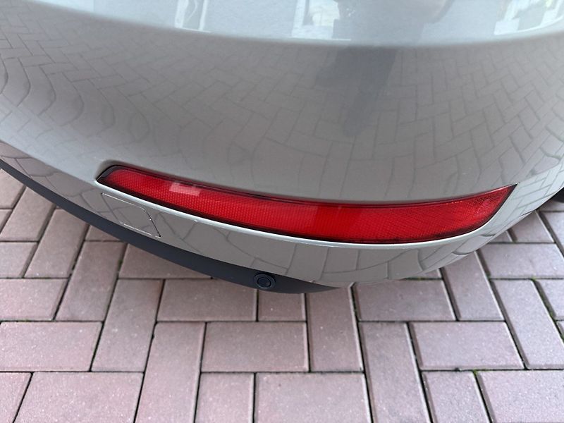Škoda Octavia (2013) 2.0TDi  Klima Tempomat BT - fotka 38 z 45