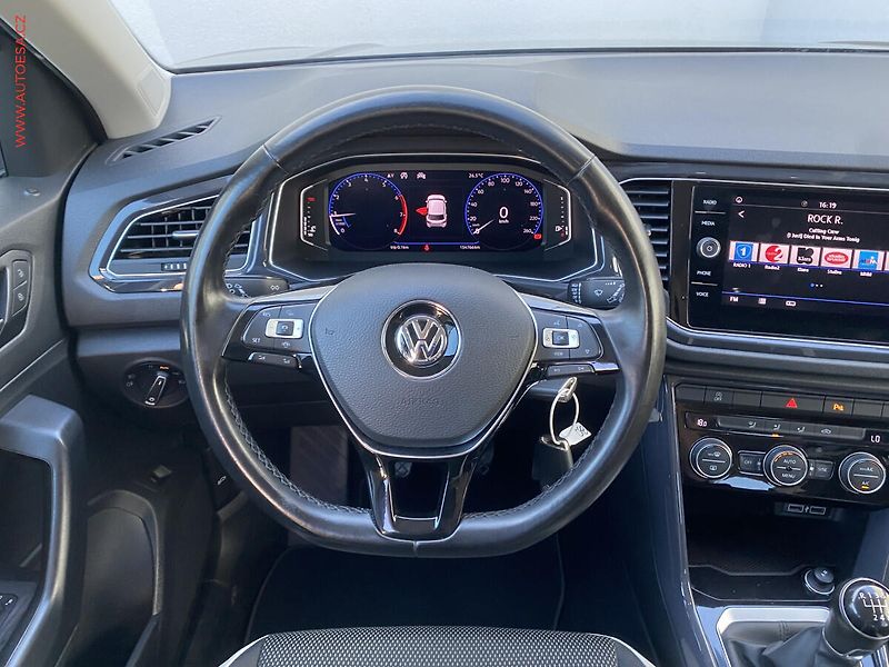 Volkswagen T-Roc (2020) 1.5 TSi, Highline, LED, TZ - fotka 11 z 17