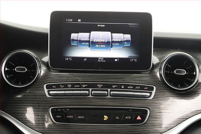 Mercedes-Benz Třídy V (2019) 300 d 4MATIC, ČR, DPH - fotka 9 z 26