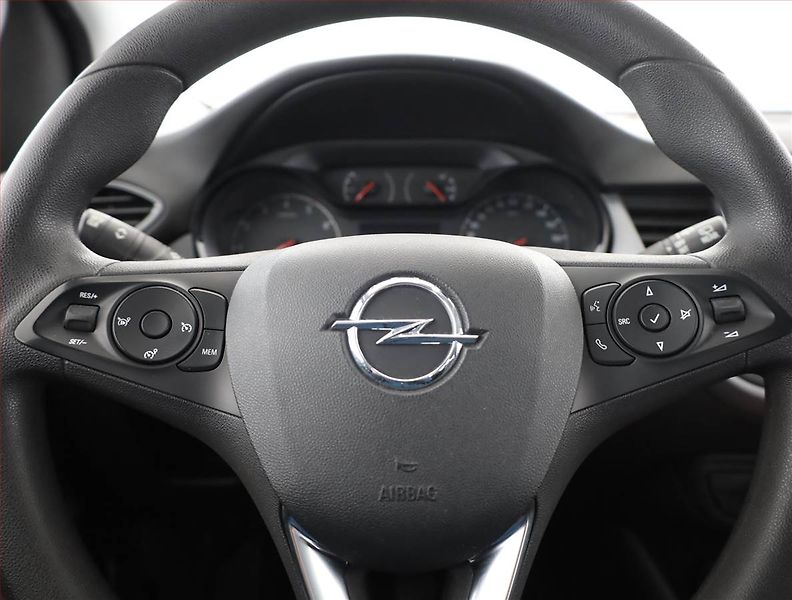 Opel Crossland X (2021) 1.2, Serv.kniha, Tempomat - fotka 8 z 16