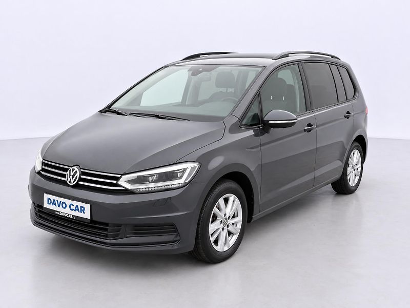 Volkswagen Touran 2,0 TDI DSG Panorama 1.Maj. - fotka 3 z 32