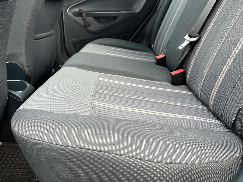Ford Fiesta 1.25i KLIMA ALU KOUPENO V ČR - fotka 19 z 34