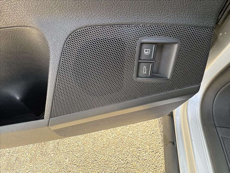 Volkswagen Passat 1,4 TSi 90kW,PDC,Výhřev,OrigKm - fotka 5 z 29