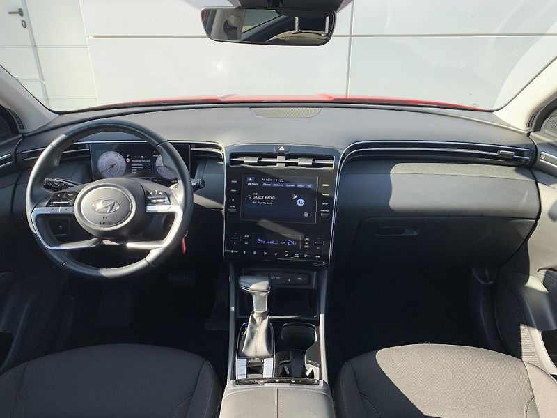 Hyundai Tucson SMART 1.6 T-GDI 110kW DCT - fotka 2 z 32
