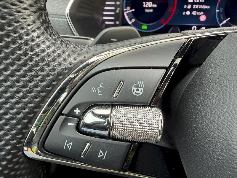 Škoda Octavia (2023) 2.0 TDI 110kW DSG SportLine - fotka 13 z 35