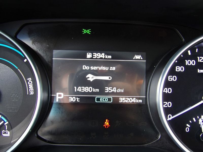 Kia Ceed 1.6GDI PHEV Comfort Tažné - fotka 15 z 36