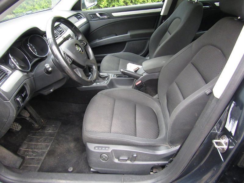 Škoda Superb (2015) 1.6 TDI 77kW  OUTDOOR - fotka 19 z 46