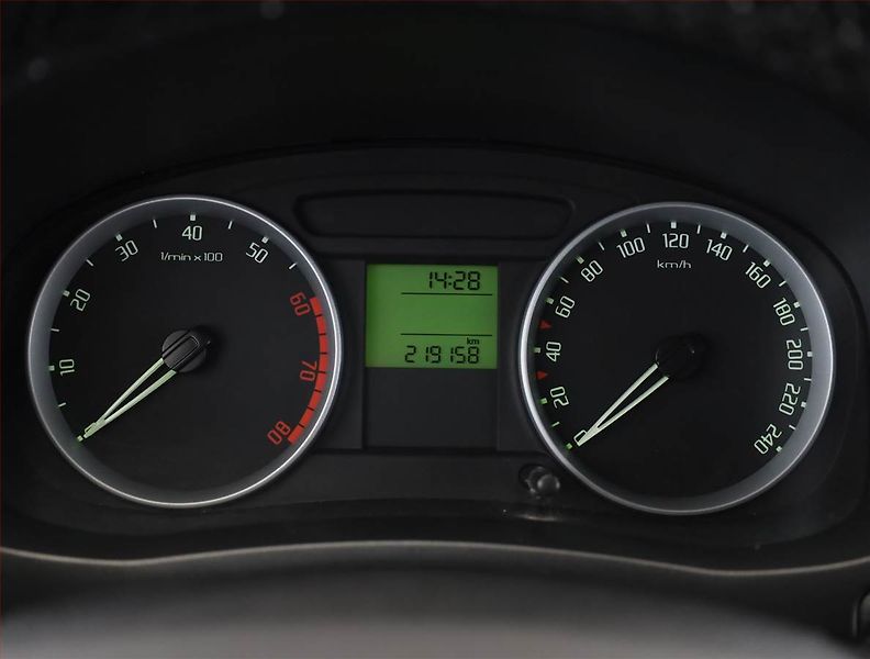 Škoda Fabia (2008) Ambition 1.4 16V, Serv.kniha - fotka 8 z 15
