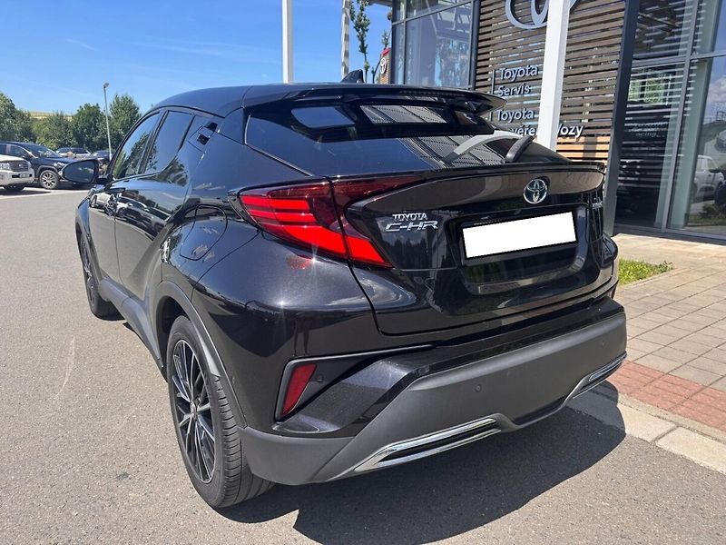 Toyota C-HR 2.0 Executive - fotka 6 z 13