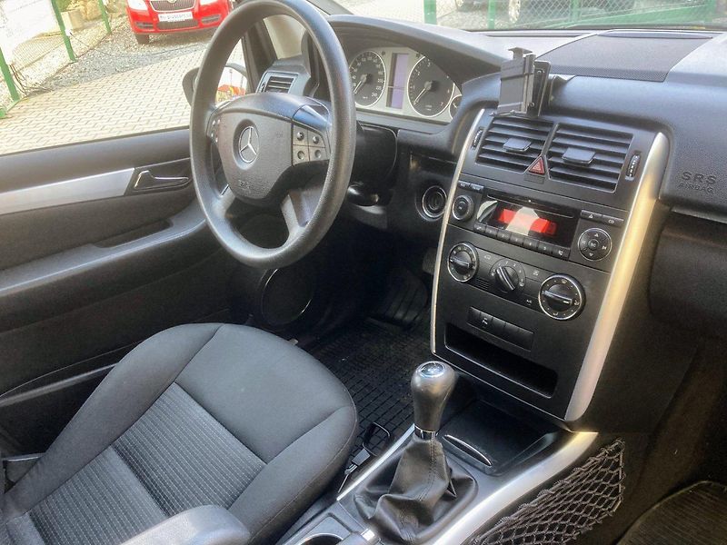 Mercedes-Benz Třídy B 1,7i (85kW) *STK DO 8/2027* - fotka 11 z 17
