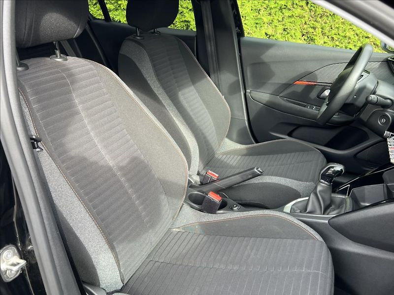 Peugeot 208 1,2 PURETECH  ACTIVE PACK, GPS - fotka 14 z 21