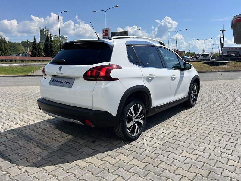 Peugeot 2008 (2019) 1.5 BlueHDi - fotka 6 z 40
