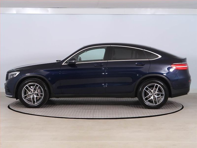 Mercedes-Benz GLC (2018) AMG line 250 - fotka 3 z 25