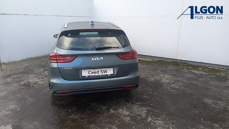 Kia Ceed SW (2025) 1,5 T-GDi SPIN 103kW - fotka 8 z 23