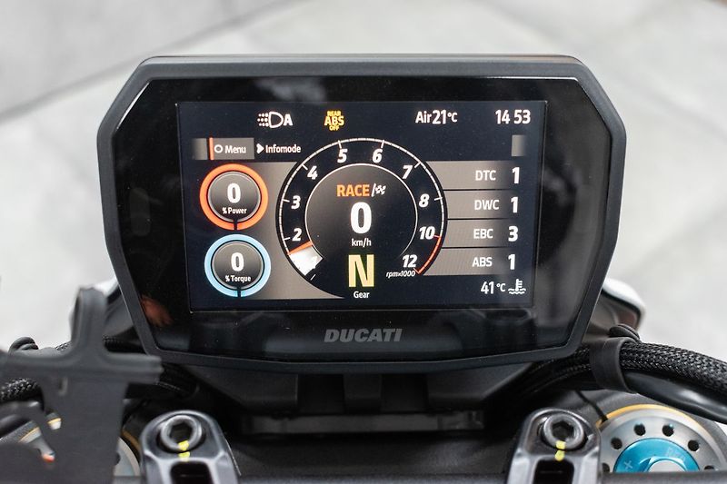 Ducati V2 SP*ÖHLINS*BREMBO*1.MAJ*DPH - fotka 7 z 27